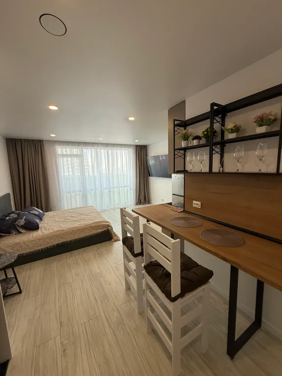 Квартира Уютная студия в центре города с видом на лес и море — аренда посуточно в Владивосток