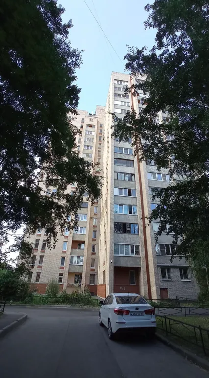 1-комнатная квартира с новым ремонтом, рядом с метро и клиникой Скандинавия