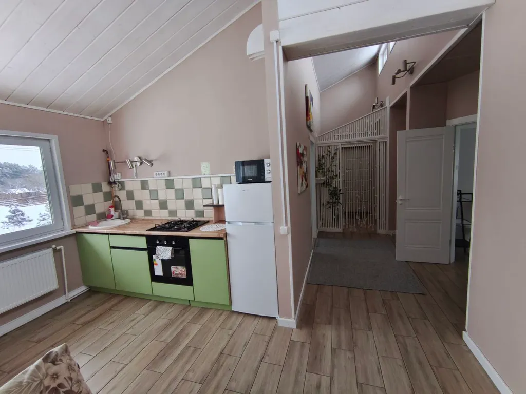 Дом с большой террасой