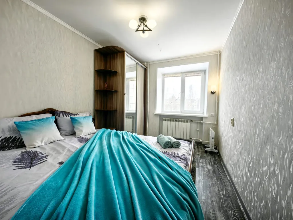 2-к квартира с прекрасным расположением: центр и 5 минут до озера