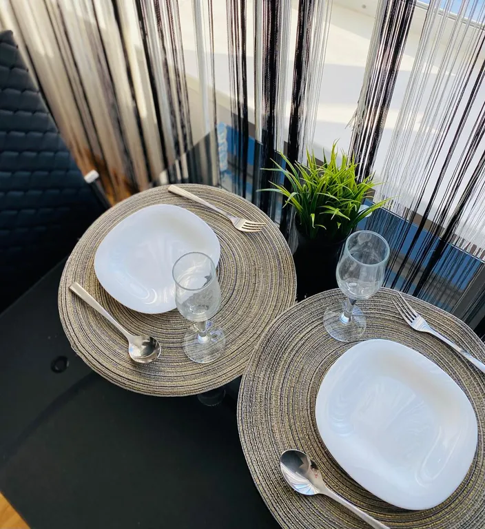 Квартира-студия с видом на горнолыжный комплекс BigWood в Хибинах