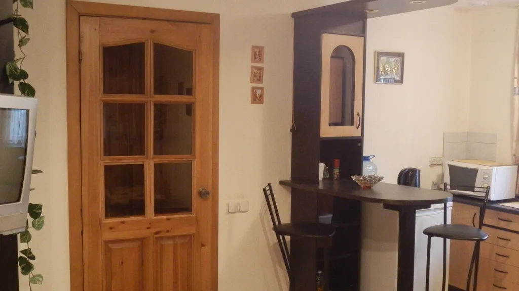 Бунгало в тихом месте старого Пскова у Гремячей Башни и реки Псковы