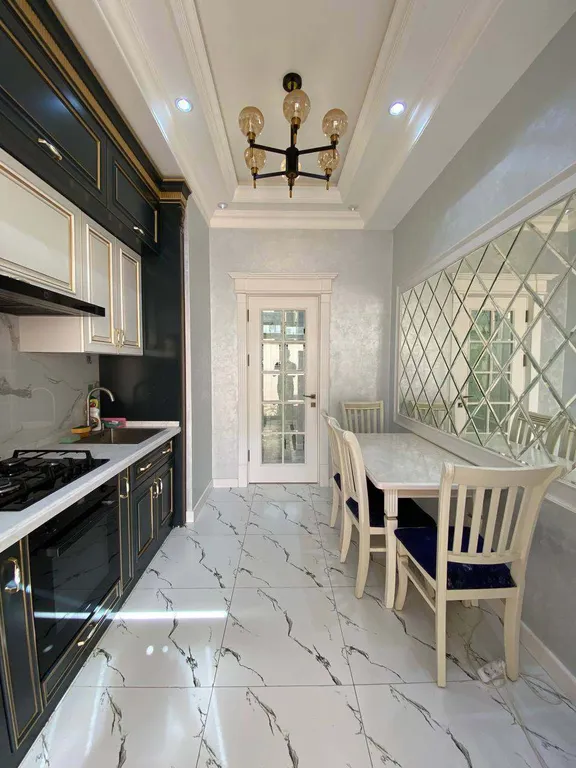 Tashkent city Boulevard A14-111