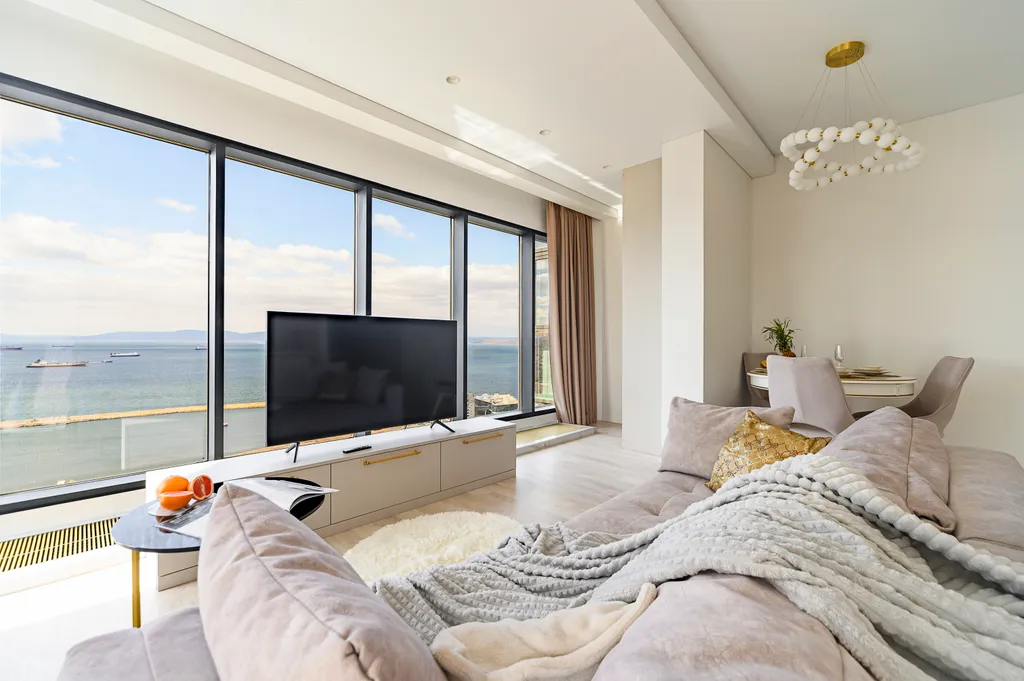 Двухкомнатная квартира в первом небоскрёбе Владивостока!