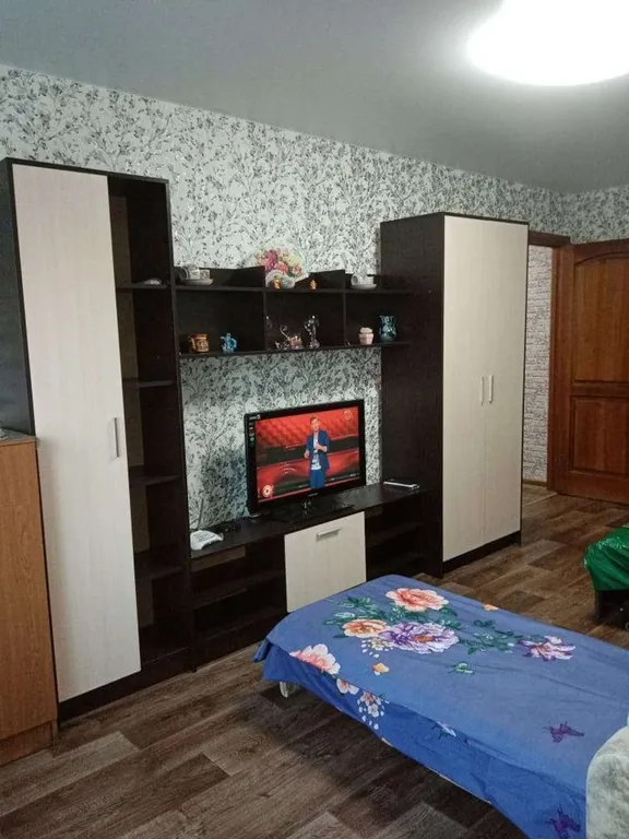 Благоустроенная двухкомнатная квартира