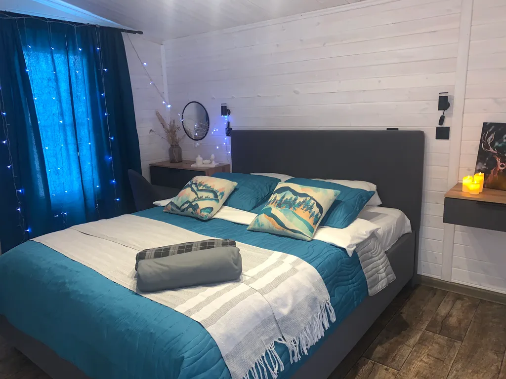 Семейная дача с сауной и камином