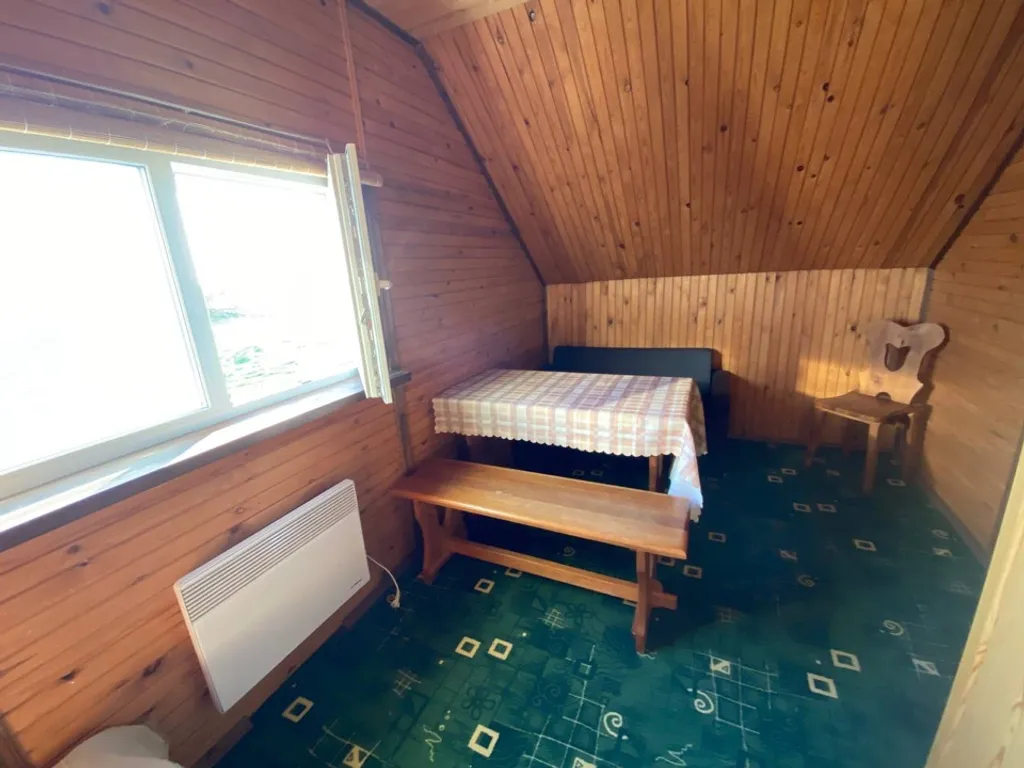 Мансардный этаж частного дома с видами на монастырь и море