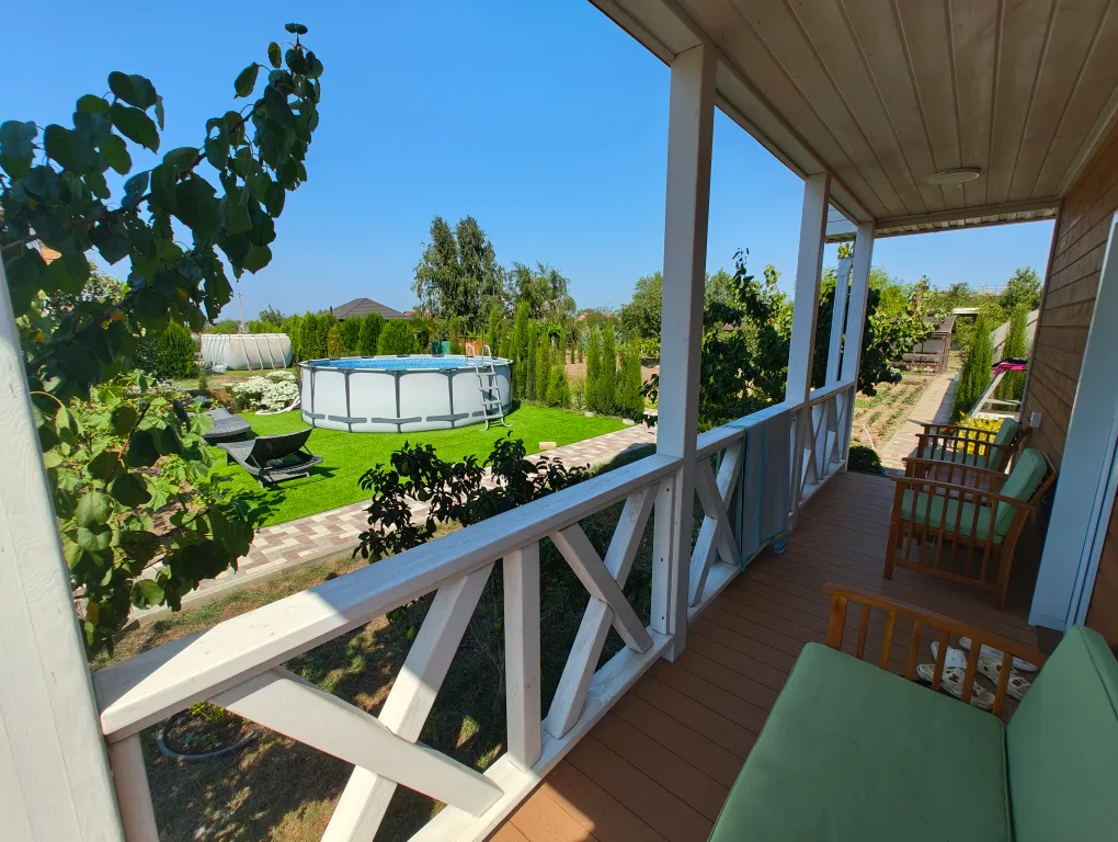 Уютный дoмик на ухоженном участке