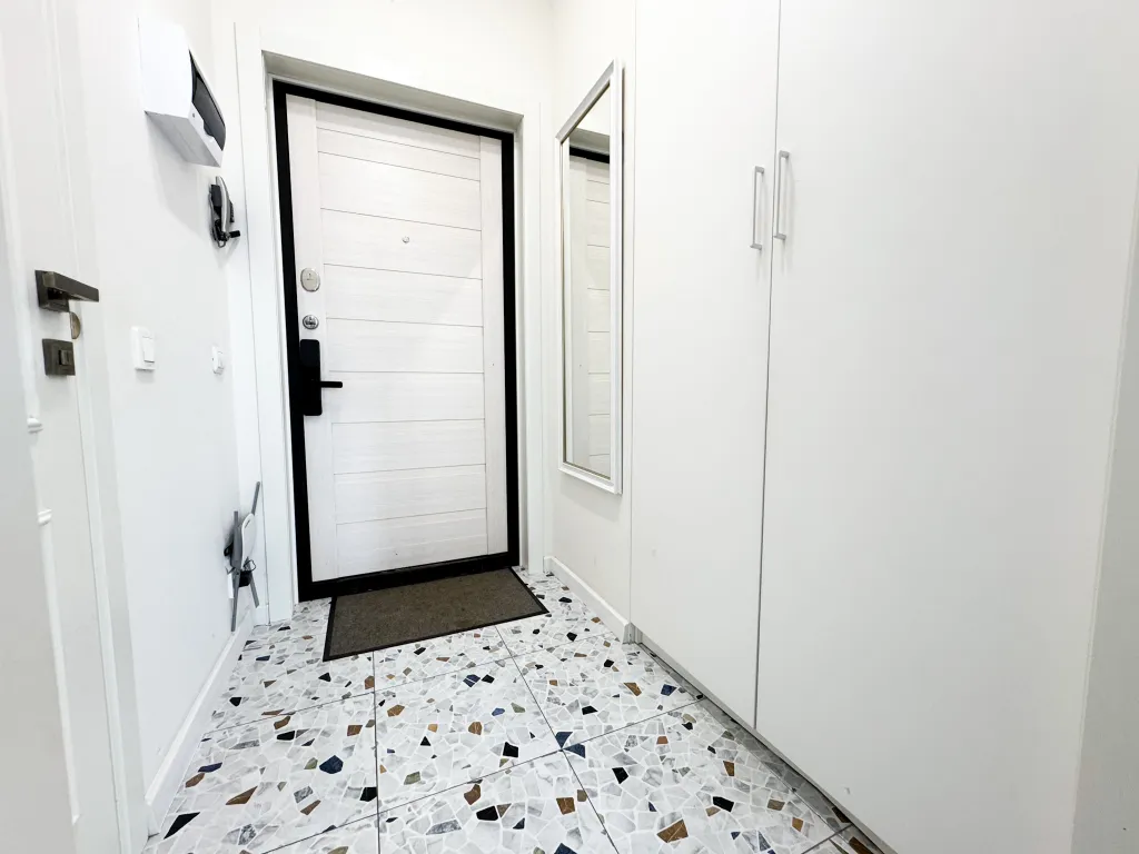 Рядом с площадью Победы