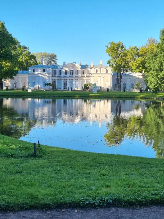 Дизайнерская 2-уровневая квартира на берегу Финского залива