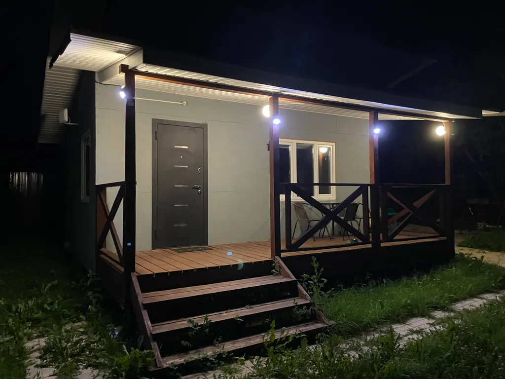 Коттедж Гостевой домик — Луга