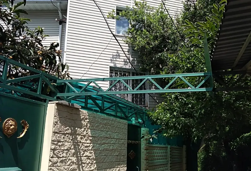 Уютный дом у моря