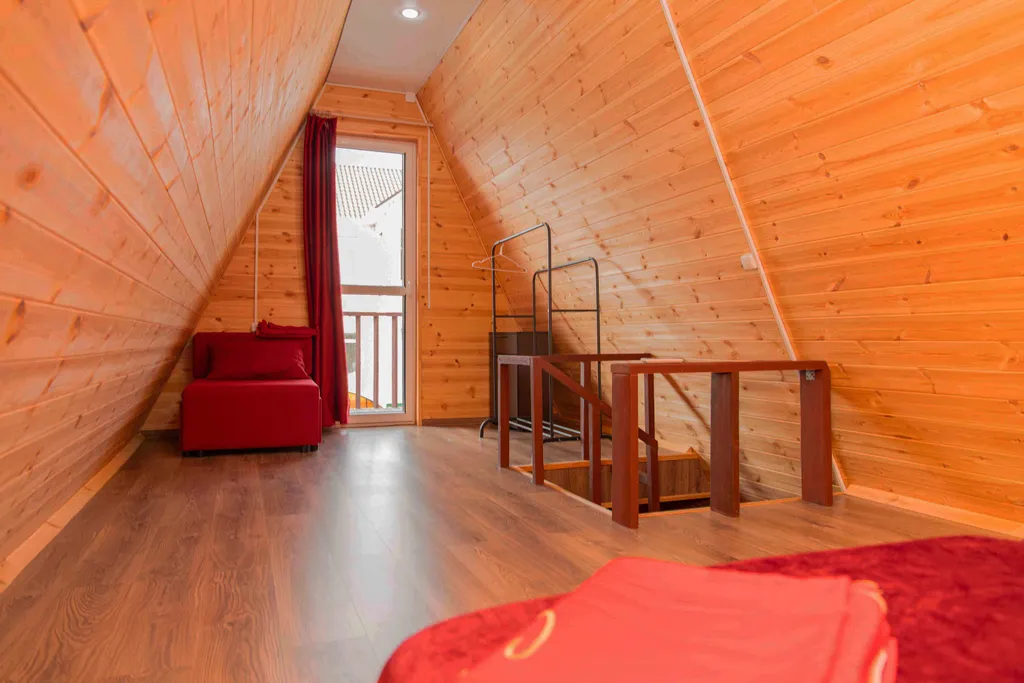 Коттеджи с баней и теплым бассейном