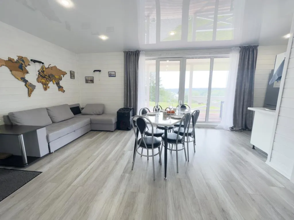 Уютный домик с чаном и видом на Ладожский залив