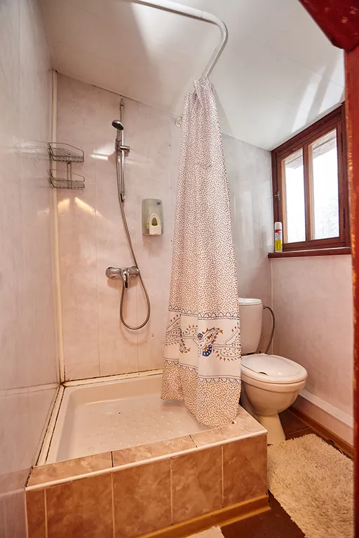 Коттедж с русской баней и бассейном