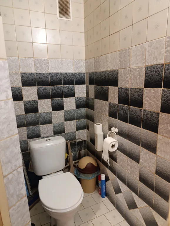 Двухкомнатная квартира район 15 шахты