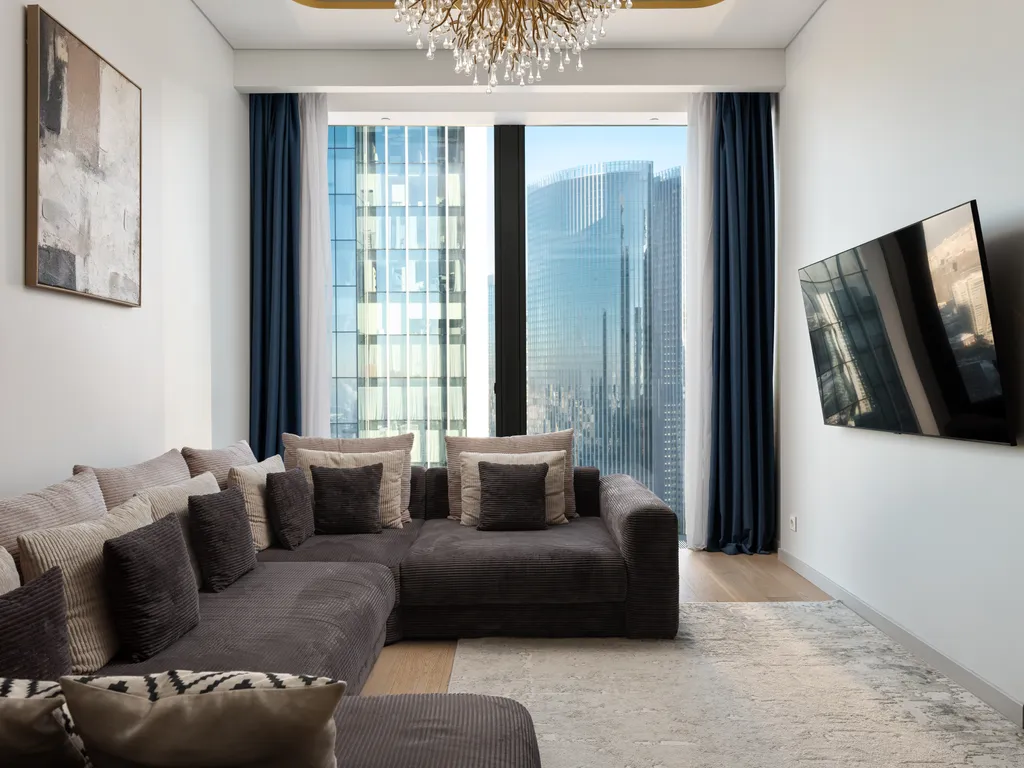 Neva Libra 38 этаж 70 м2 панорамный вид на небоскребы и город