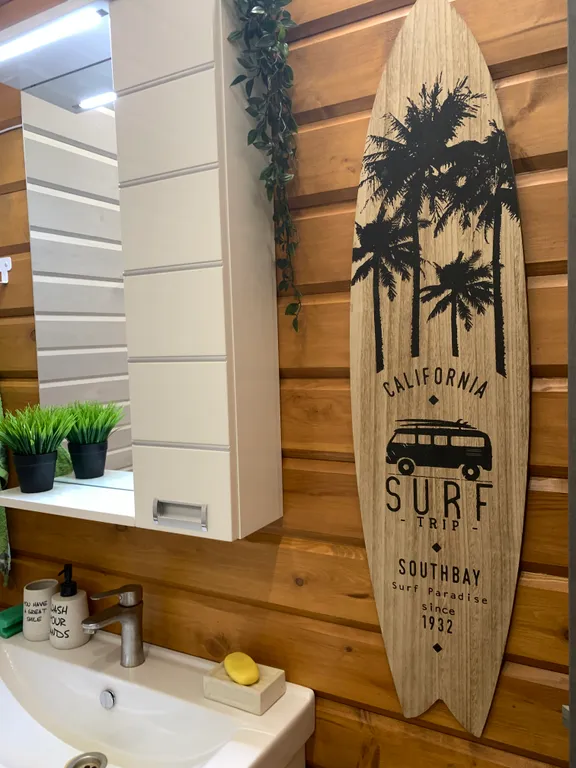 Дом А-фрейм треугольный шалаш в стиле логисты баней и купелью