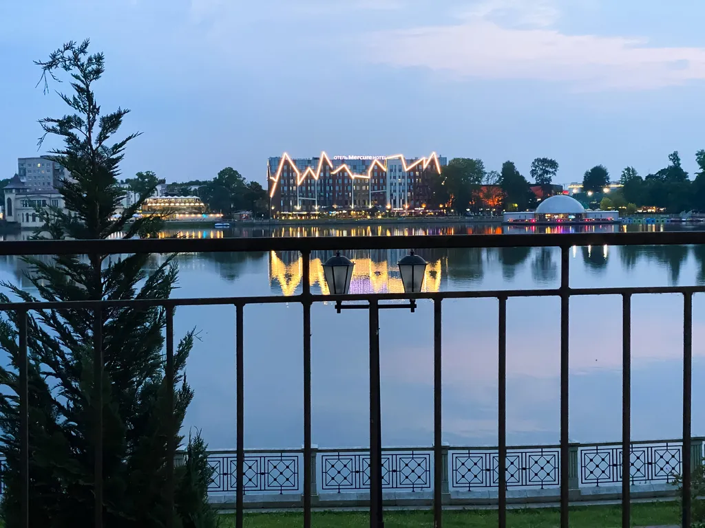 Роскошная студия Калифорния с террасой и видом на озеро