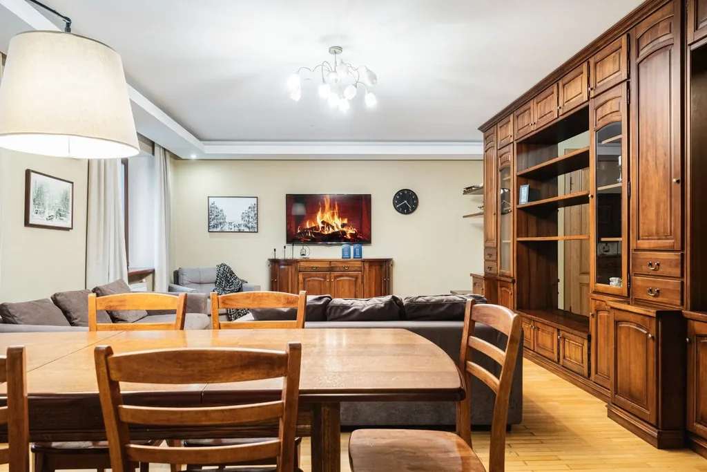 Комфортная 4-комнатная в центре Минска около Галереи, Зыбицкая, Немига