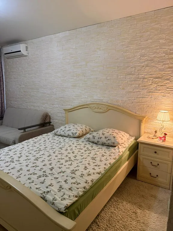 Однокомнатные апартаменты студия делюкс в центре у Торговых рядов