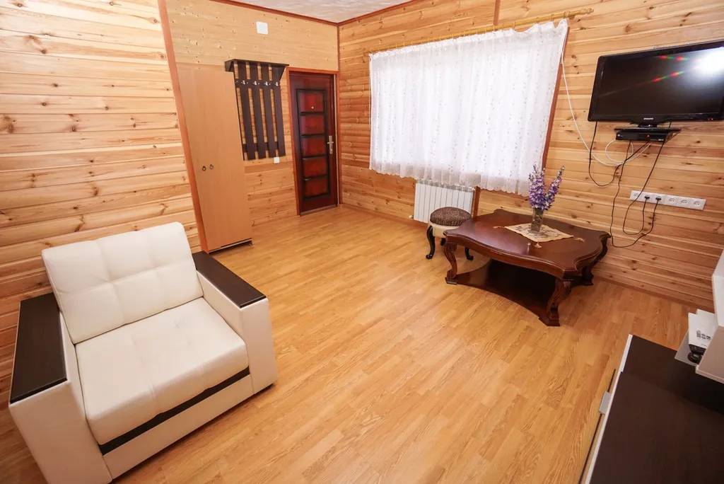 Домик с видом на горы