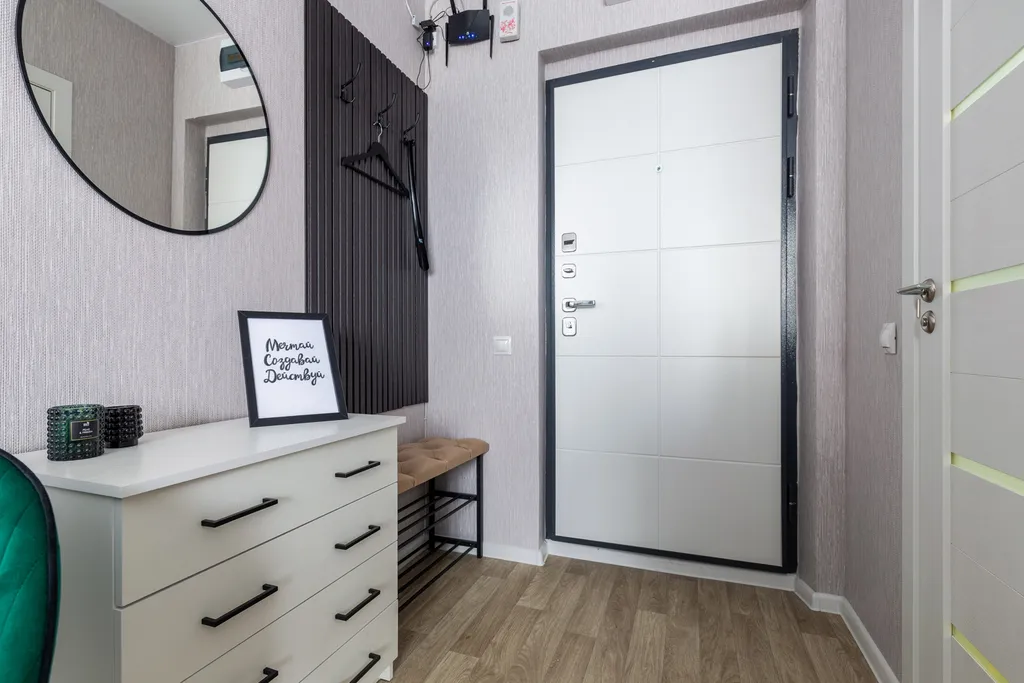 Изумрудная студия с гамаком в новом доме в экологически чистом районе