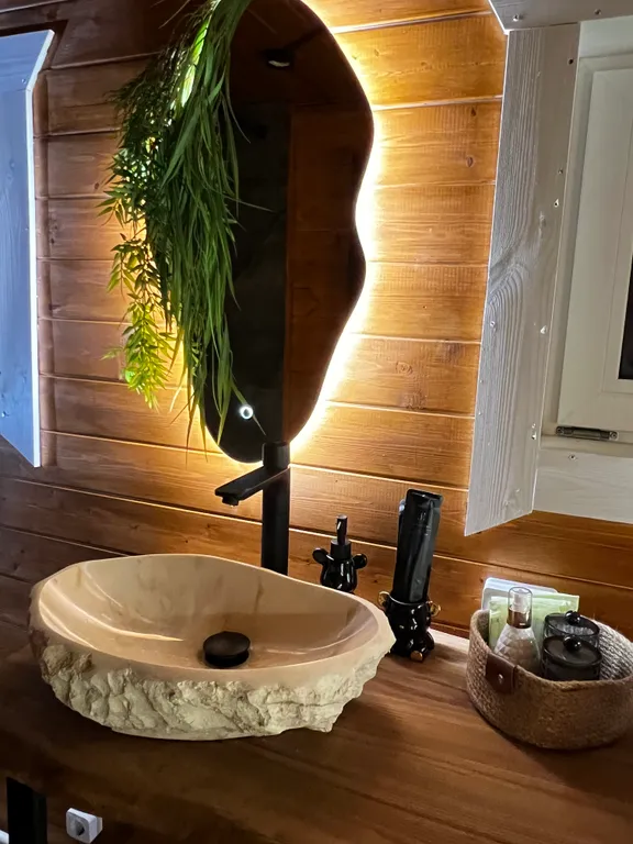 Отдых у реки в Малая роща