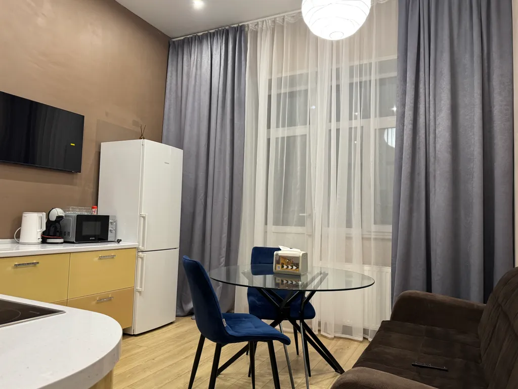 Квартира Апартаменты на 23 этаже — Тюмень