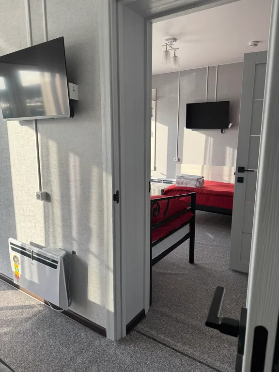 Отель рядом с аэропортом.Трансфер бесплатный, стоянка и столовая рядом