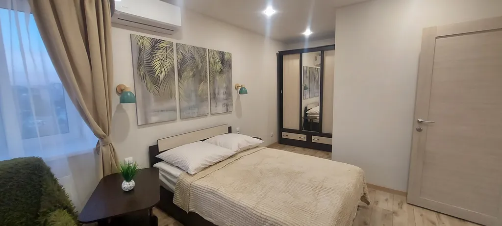 Рядом с Академией единоборств