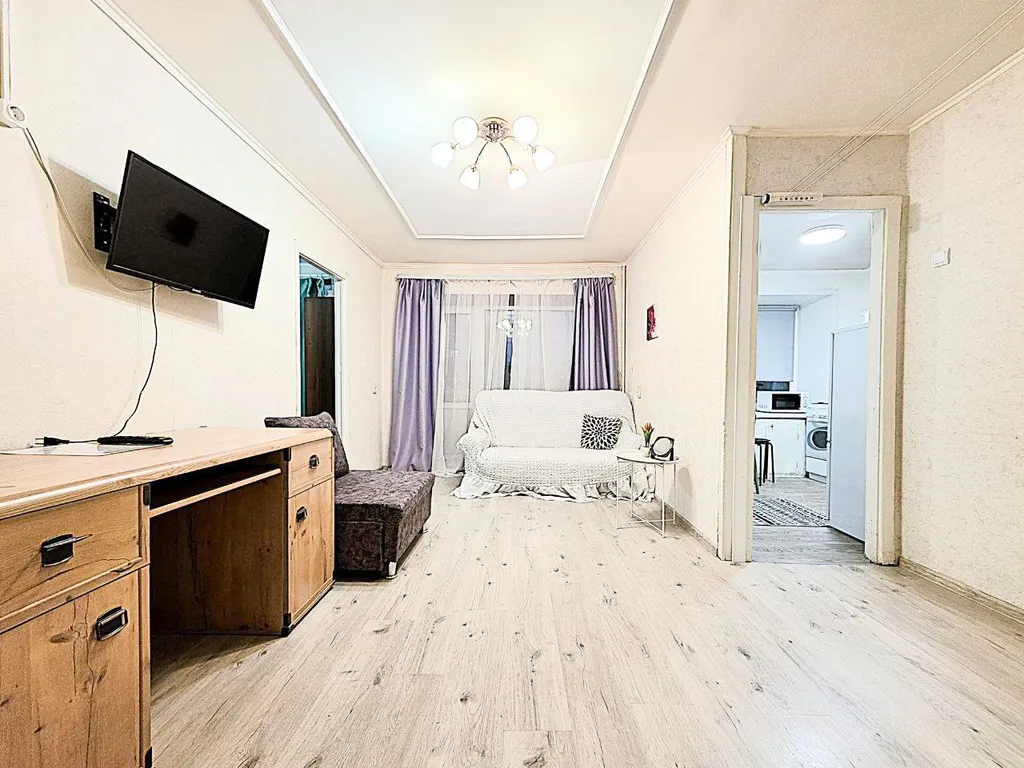 Уютная трёхкомнатная квартира рядом с ТРК Семья в самом центре города