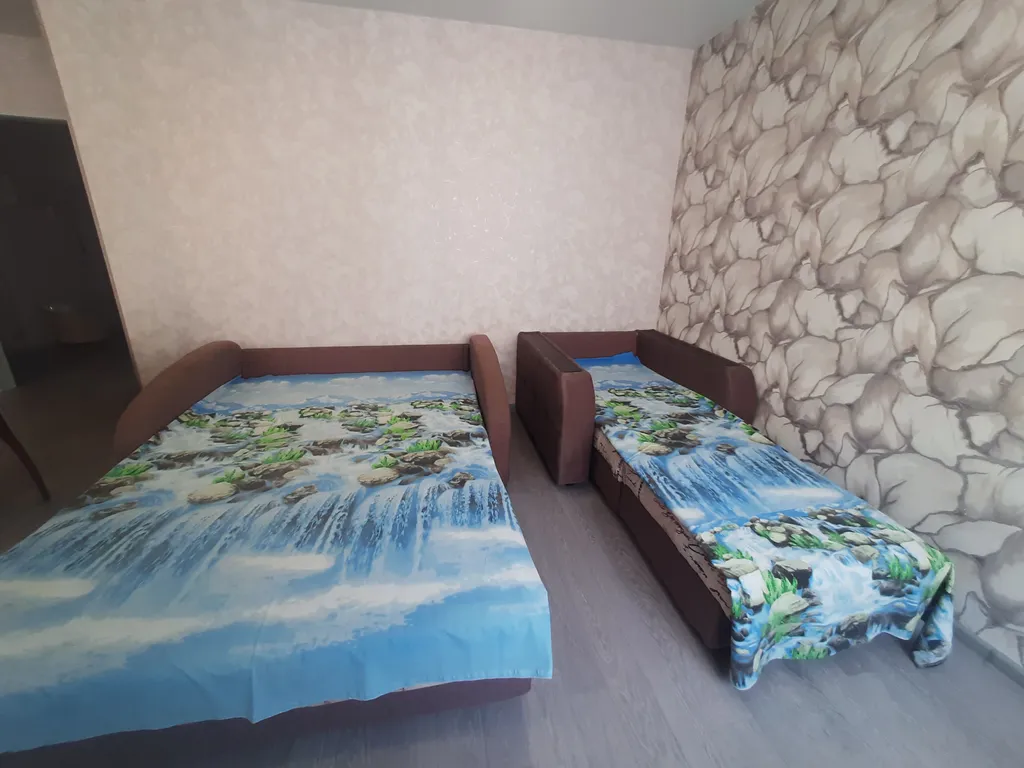 Евротрешка рядом с Протон-Ареной и ДВВС