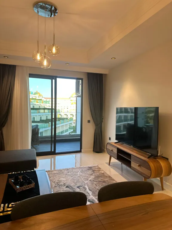 Квартира в Azura World c видом на бассейн и аквапарком С3-60