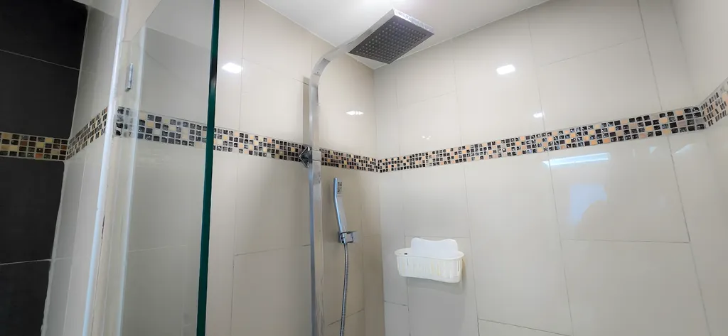 Современная квартира, бассейн на крыше, все рядом