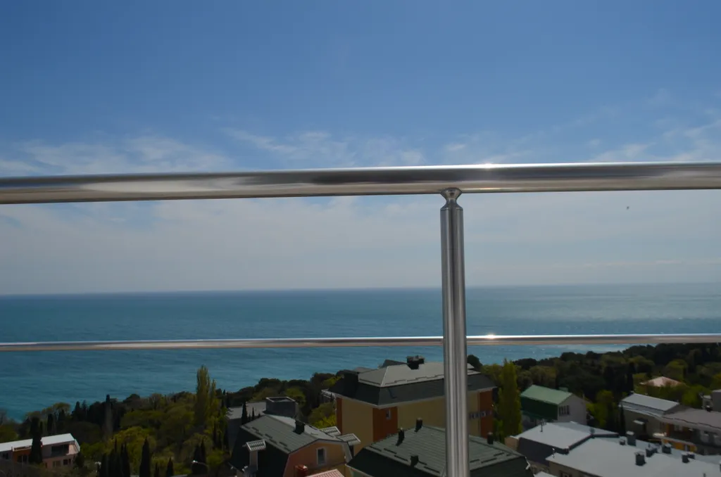 Стильная квартира студия с шикарным видом на море в Мисхоре