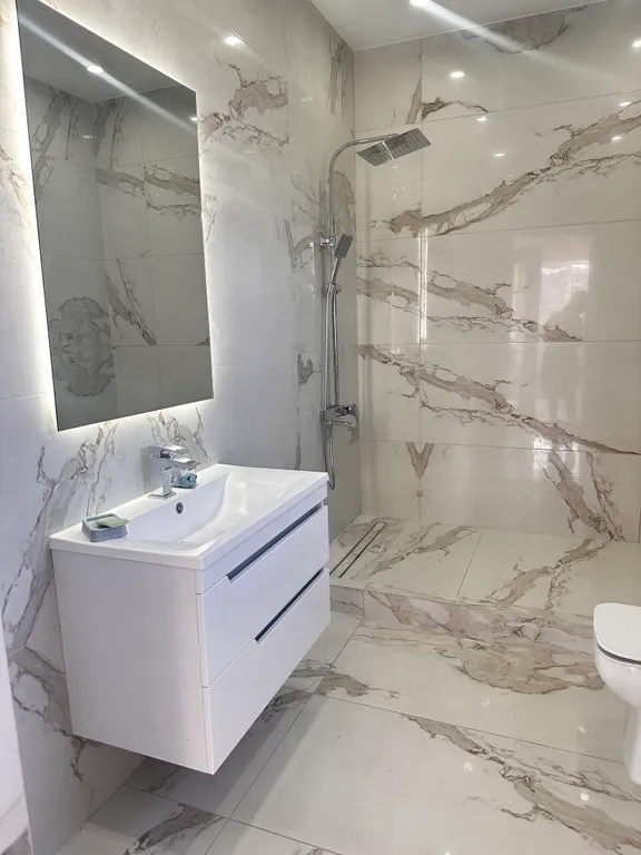 Уютный просторный дом со двором, круглосуточная вода