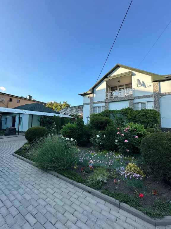 Уютный домик у моря