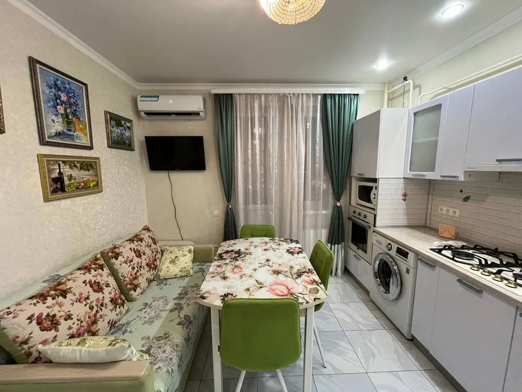 Квартира Просторная квартира в сердце курортной зоны — Горячий Ключ