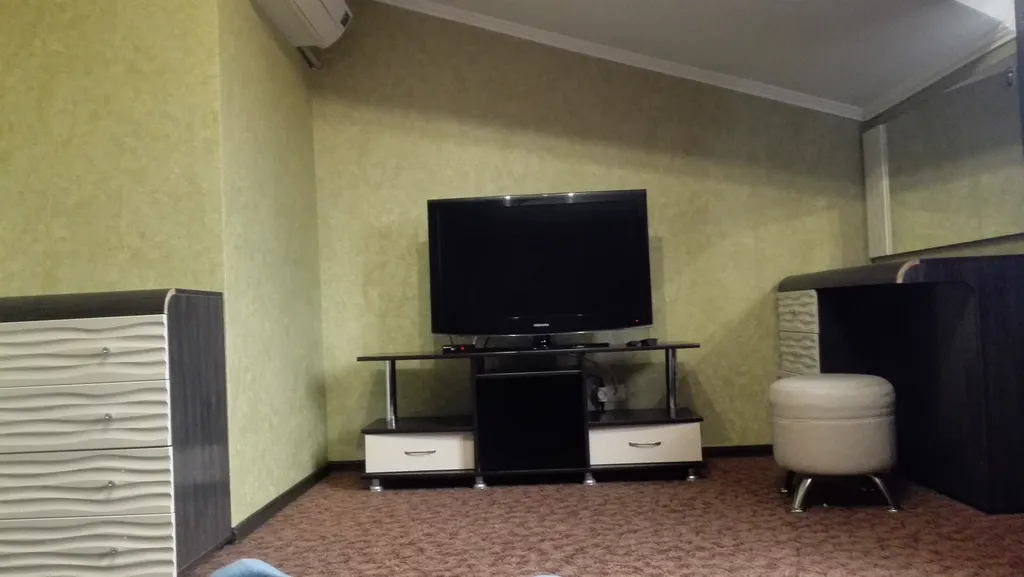 2 комнатная квартира рядом с Атоммашем