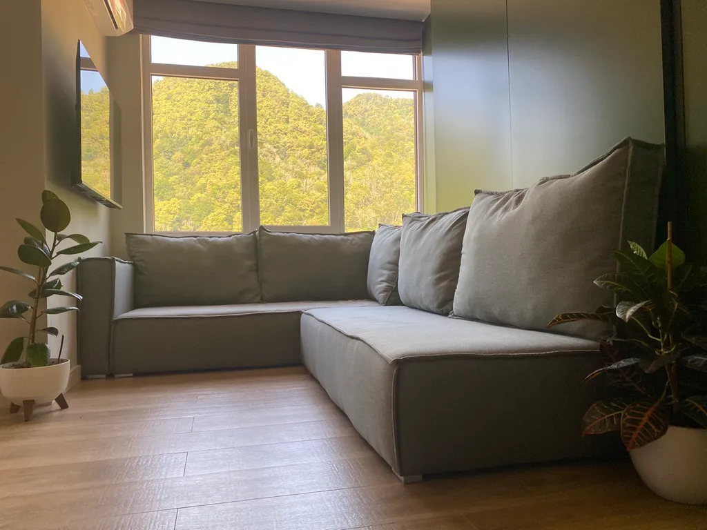 Студия с видом на озеро