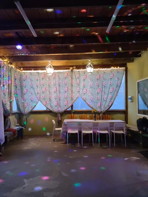 Дом с чаном