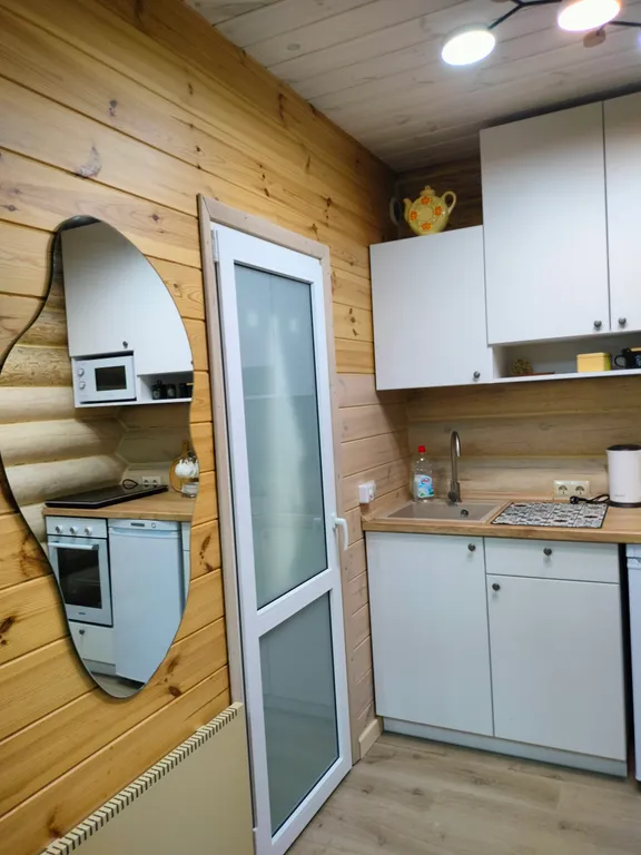 Дом для гостей в курортной зоне с мангальной зоной и парковкой