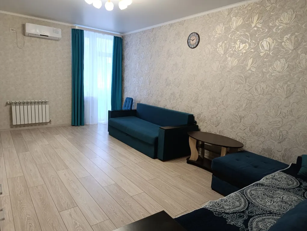 2-комнатная квартира 100 метров до моря