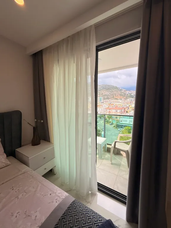 Уютная квартира с видом на горы, пляж Клеопатра