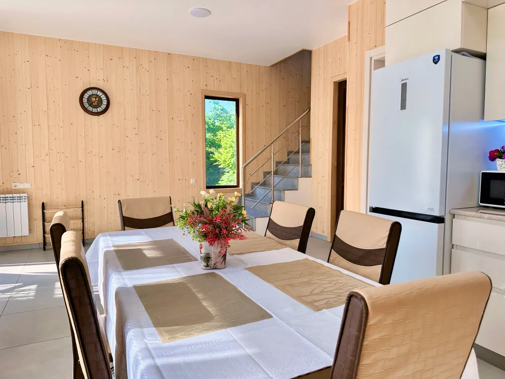 Большая вилла с песчанным пляжем