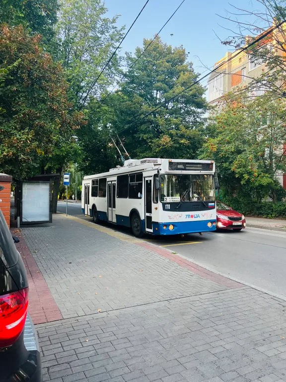 Квартира Квартира с двумя отдельными комнатами, исторический район, просторно — Калининград