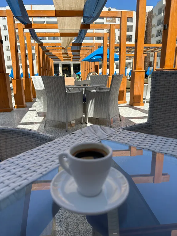 Апартаменты с личным пляжем и бассейном