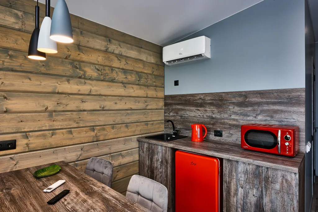 Мини-дом с горячей купелью Горе-Море