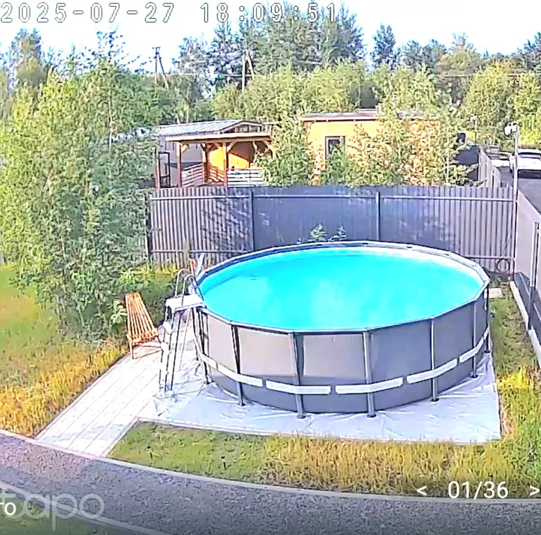 Дом с джакузи под открытым небом